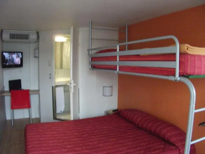 *** Hotel Premiere Classe Bayonne France